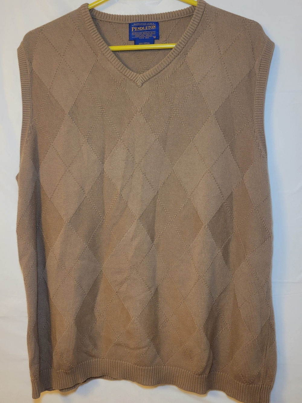 Pendleton Men's Tan Argyle Knit Sweater Vest